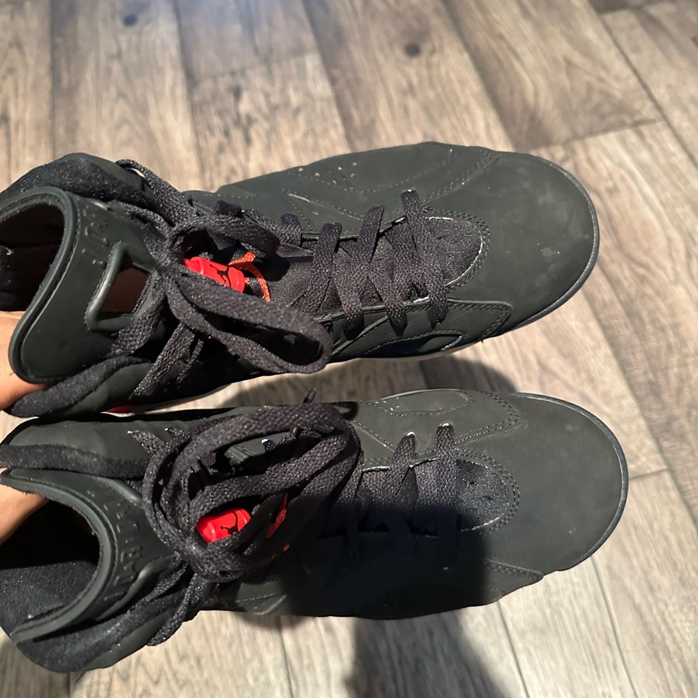 Air Jordan 6 bred. Size 9. No OG insole and box.